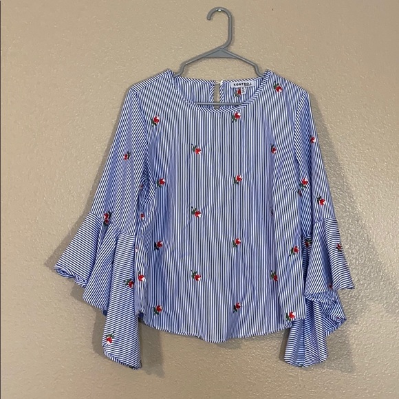 kontrol Tops - KONTROL CONTEMPORARY Stripped white and blue top.